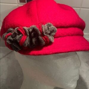 Creative Wool Red Cap with Gray Floral Detail